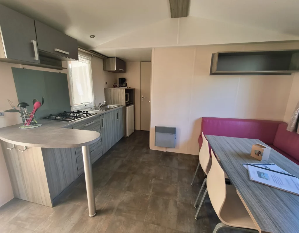 Séjour mobil-home 4 personnes (2)